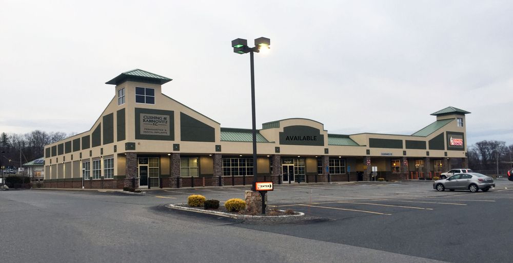 Retail For Lease: 350 E Main St, Milford, MA 01757